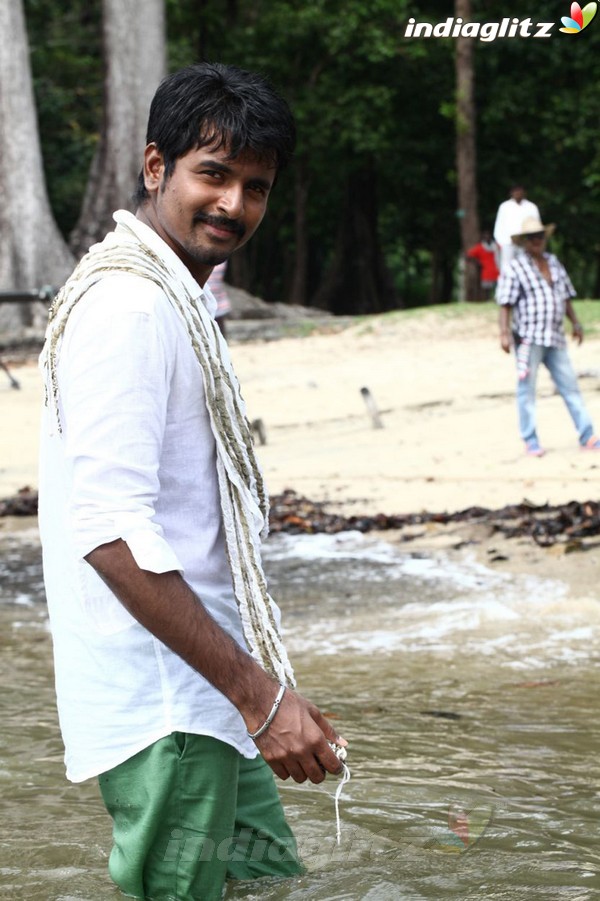 Ethir Neechal